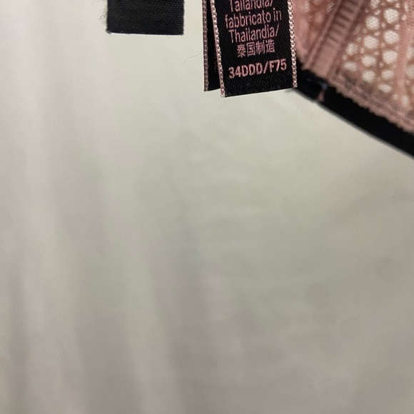 Victoria’s Secret Plunge Nude Fishnet Black 34DDD Bra - Picture 8 of 10